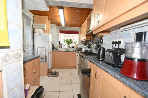 60 Talbot Avenue, Slough, SL3 8DE