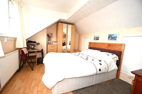 60 Talbot Avenue, Slough, SL3 8DE