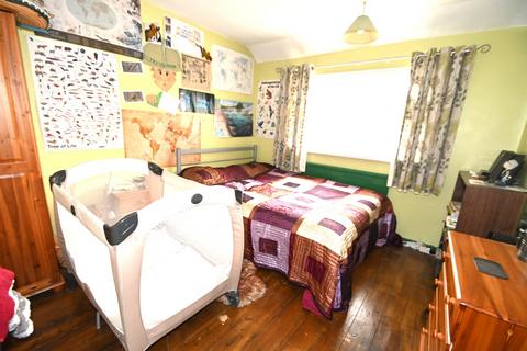 60 Talbot Avenue, Slough, SL3 8DE