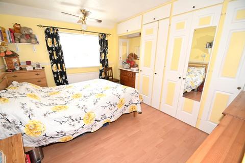 60 Talbot Avenue, Slough, SL3 8DE