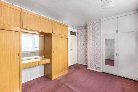 2 bedroom flat for sale - Hopton Road, LondonNew, SW16