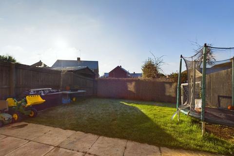 4 Crawley Close, Northampton, NN2 8BA