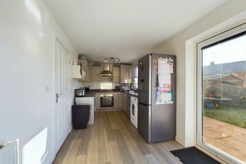 4 Crawley Close, Northampton, NN2 8BA