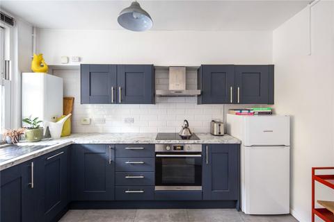 18 Athlone Close, London, E5 8HD
