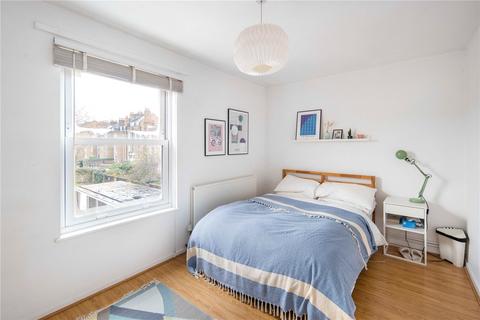 18 Athlone Close, London, E5 8HD