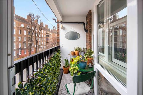 18 Athlone Close, London, E5 8HD