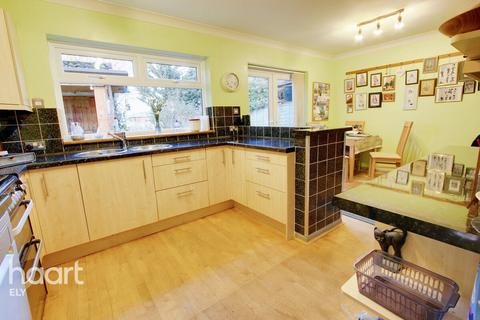 3 bedroom semi-detached house for sale, Church Street, Fordham