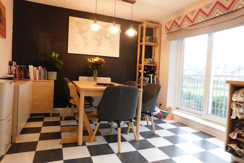 3 bedroom townhouse to rent, 19, Pilrig Heights, Edinburgh, EH6 5AB