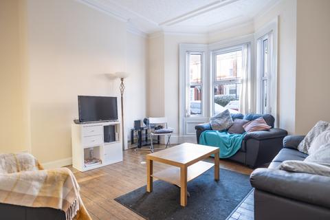 5 bedroom terraced house to rent, Cavendish Place, Newcastle Upon Tyne NE2