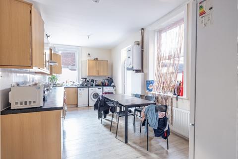 undefined, Cavendish Place, Newcastle Upon Tyne NE2