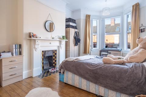 undefined, Cavendish Place, Newcastle Upon Tyne NE2