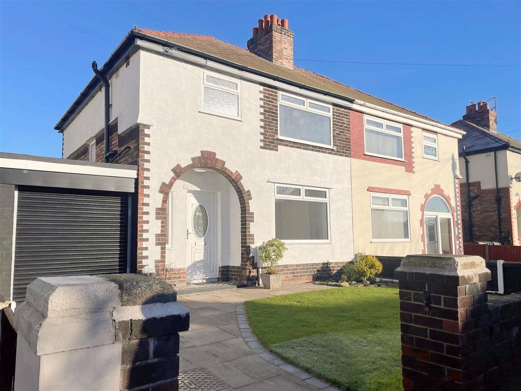 Woodland Road, Melling, Merseyside, L31 1EB 3 bed semidetached house