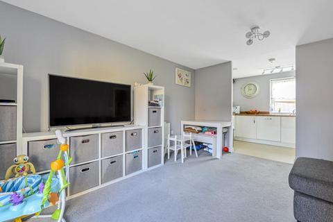 2 Elsom Path, Aylesbury, HP19 8JQ