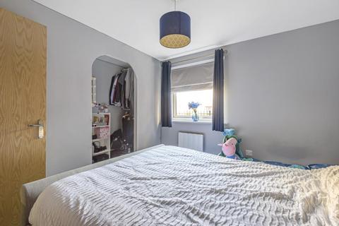 2 Elsom Path, Aylesbury, HP19 8JQ