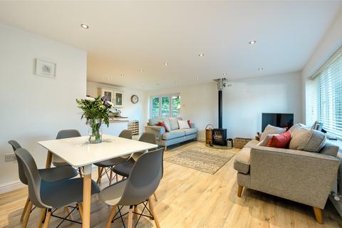3 bedroom detached house for sale - Hilltop Lane, Heswall, Wirral, Merseyside, CH60
