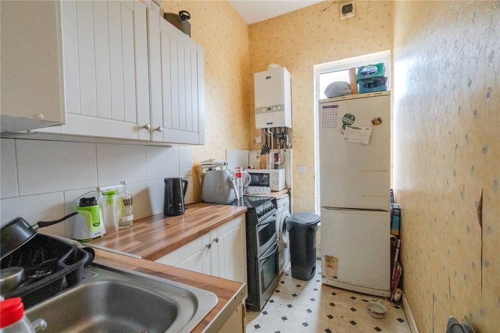 219d   Kitchen