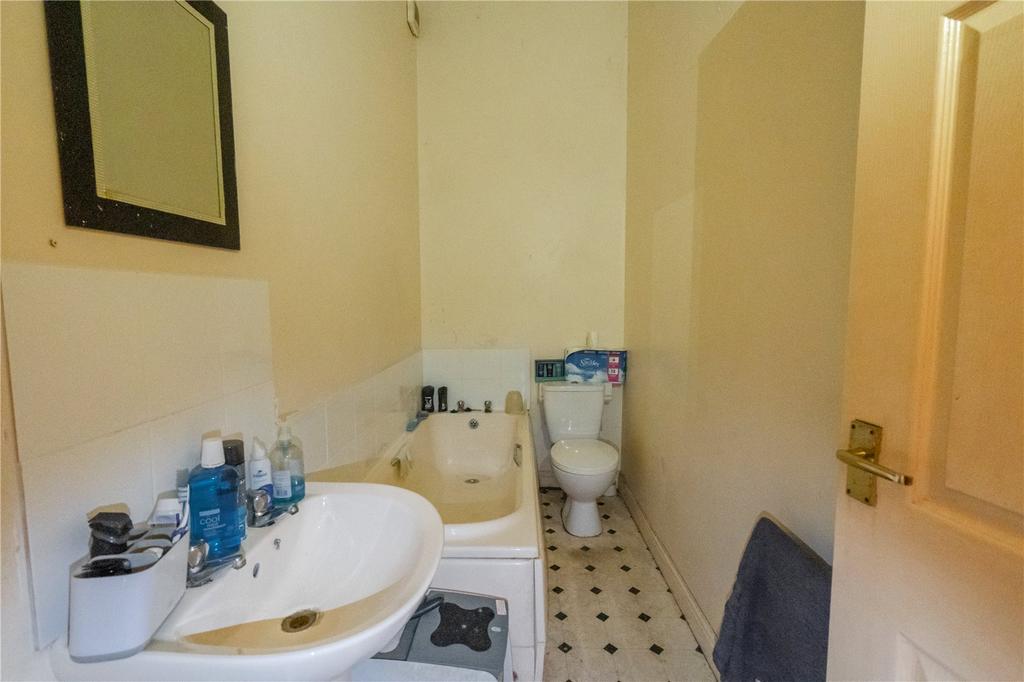 219d   Bathroom