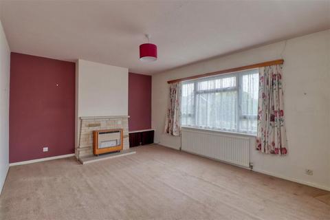 1 Blanchard Close, Kirby Cross, Frinton-on-sea, CO13 0NE