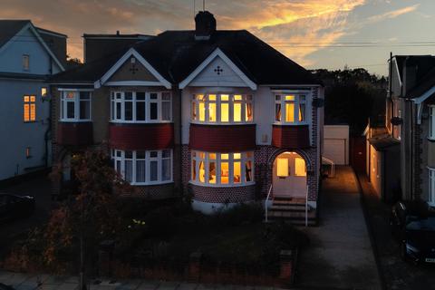 3 bedroom semi-detached house for sale, Links Side, Enfield EN2