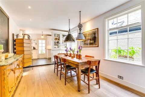 3 bedroom terraced house to rent - Stephendale Road, London, SW6