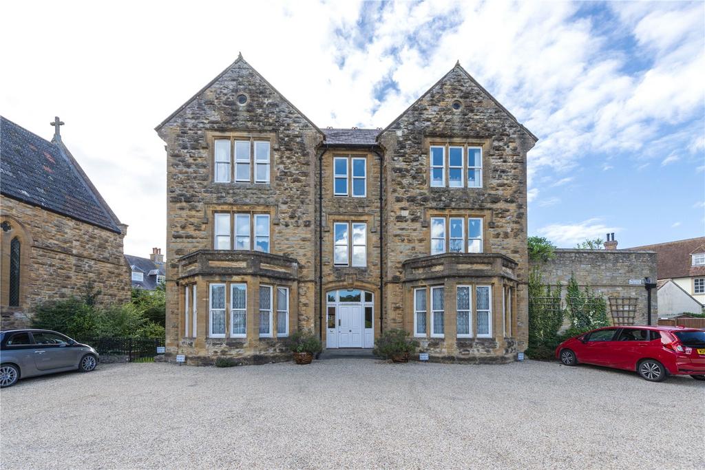 Westbury, Sherborne, DT9 2 bed apartment for sale £350,000