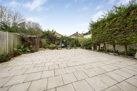 6 Holmsley Close, New Malden, KT3 6AJ