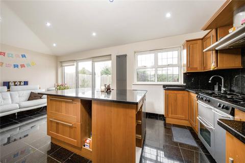 6 Holmsley Close, New Malden, KT3 6AJ