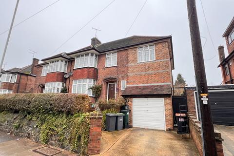 undefined, Montrose Avenue, Luton