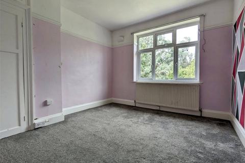 7 Sedgeway, London, SE6 1JR