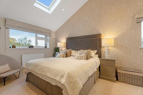 5 bedroom detached house for sale - Risdale Close, Leamington Spa, Warwickshire CV32 6NN