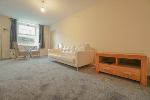 2 bedroom flat to rent, St Vincents Court, Pudsey, LS28