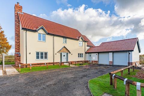 5 bedroom detached house for sale - Main Road, Little Fransham, NR19