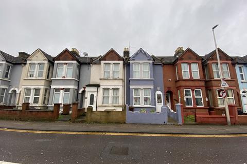 72 Rainham Road, Chatham, ME5 7EL