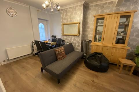 72 Rainham Road, Chatham, ME5 7EL