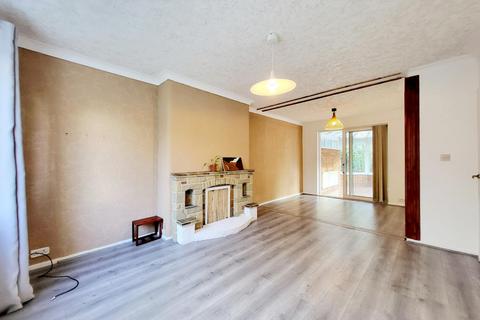 3 bedroom semi-detached house to rent - Bramhall Moor Lane, Hazel Grove, Stockport, SK7