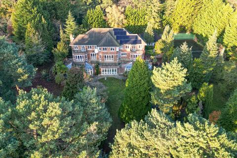 6 bedroom detached house for sale, Ravenscroft Road, Weybridge, Surrey, KT13