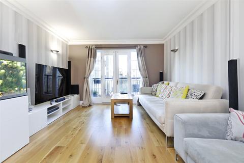 2 bedroom apartment for sale, Russell Lodge, 24 Spurgeon Street, London, SE1