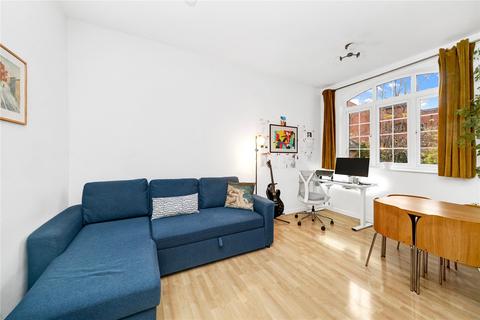 1 bedroom apartment for sale, St Georges Square, E14