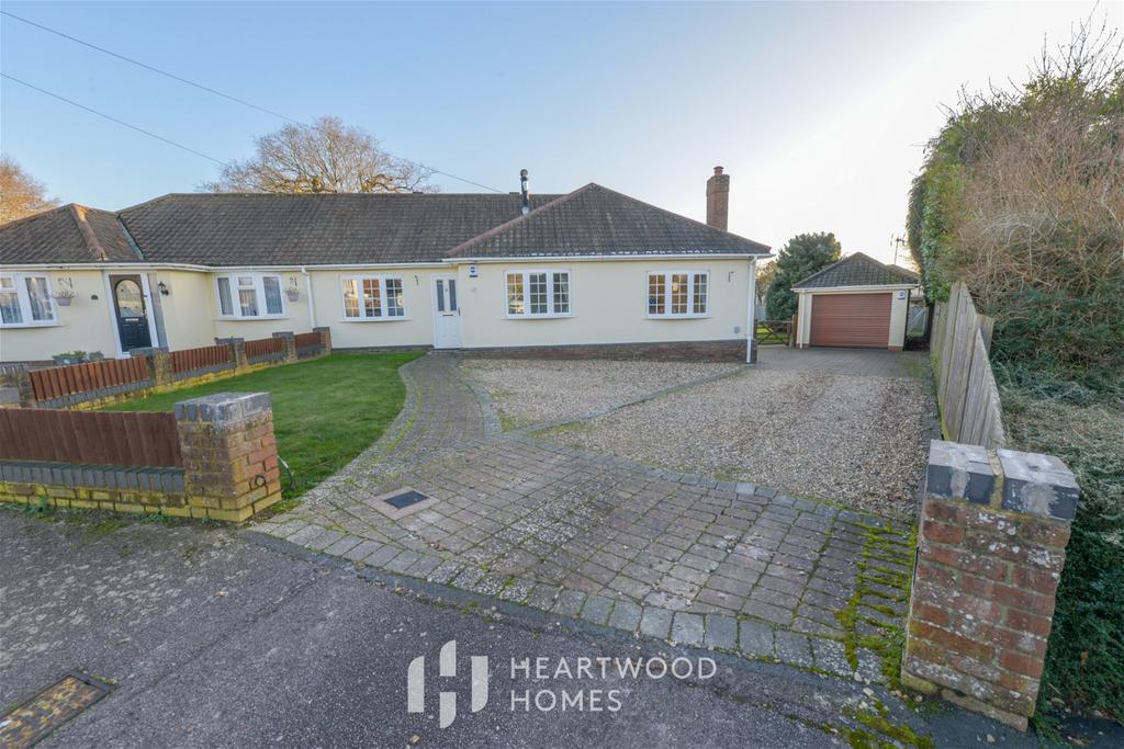 Marshalls Way, Wheathampstead, St. Albans, AL4 8HZ 3 bed semidetached