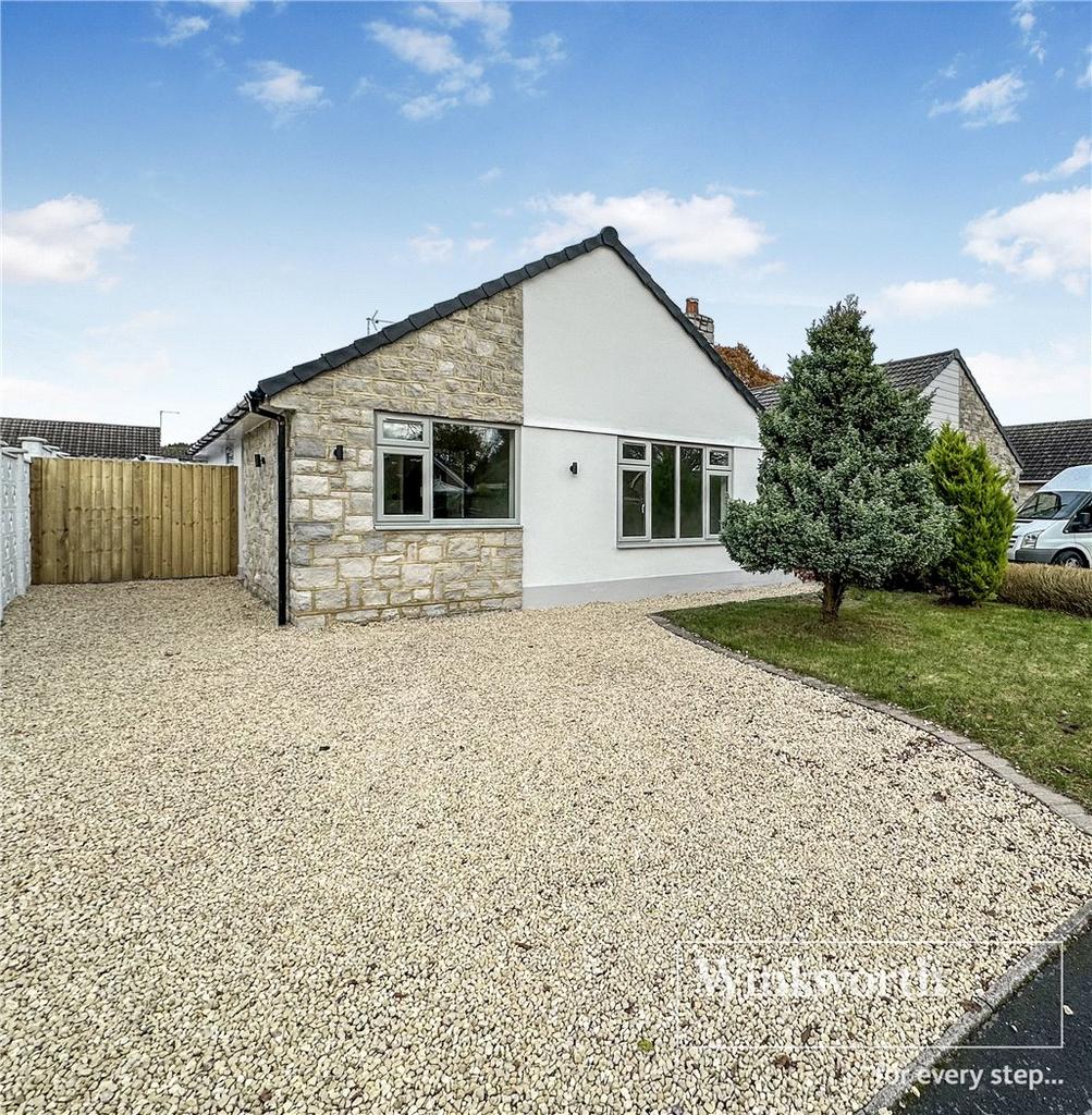 Ferndown, Ferndown BH22 3 bed bungalow for sale £450,000