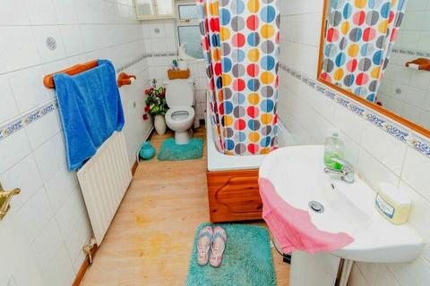 17 Cranfield Place, Walsall, WS5 4PL