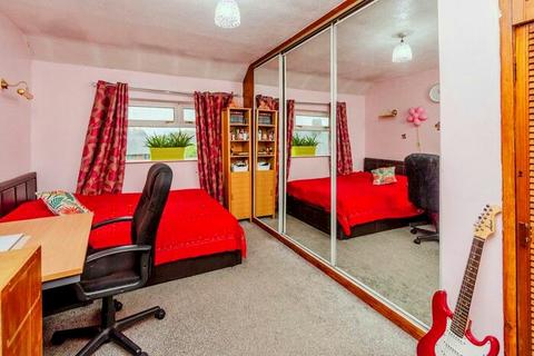 17 Cranfield Place, Walsall, WS5 4PL