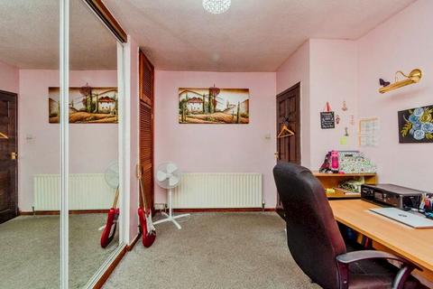 17 Cranfield Place, Walsall, WS5 4PL