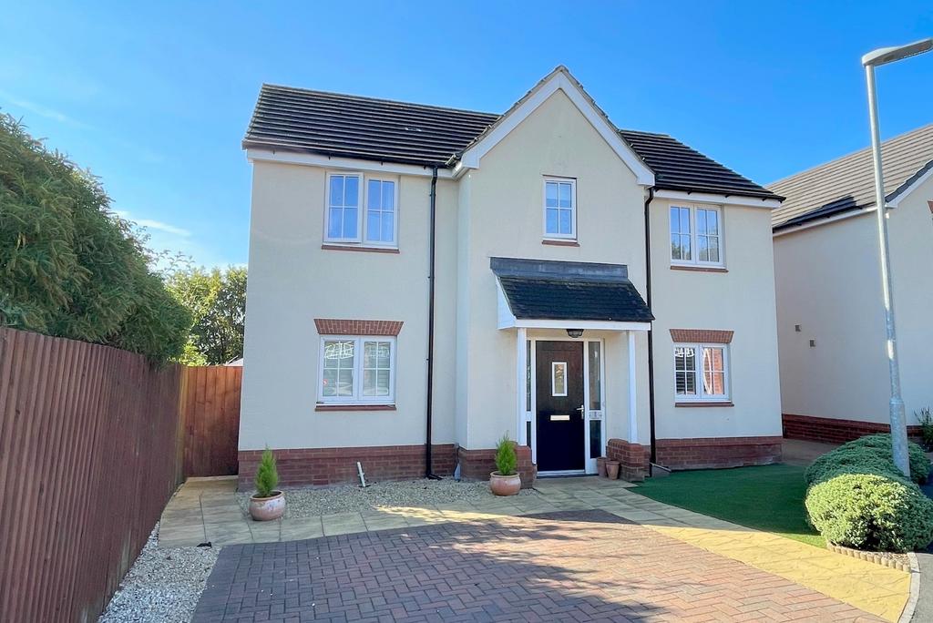 Bruton, Somerset, BA10 4 bed detached house for sale £450,000