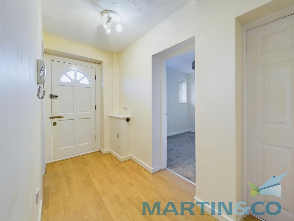 Woodvale Road, Woolton, Liverpool 2 bed apartment for sale £60,000