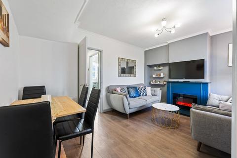 102 Welbeck Road, Carshalton, SM5 1TA