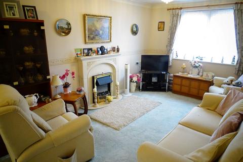 1 bedroom retirement property for sale - Perrin Court, Parkland Grove, Ashford, TW15