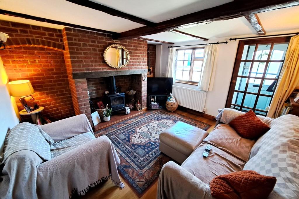 Waresley Road, Gamlingay 2 bed end of terrace house for sale £285,000