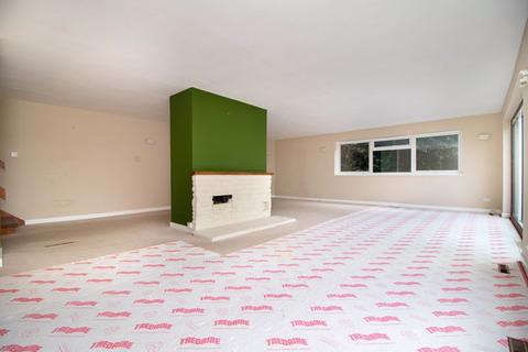 9 Westview Road, Warlingham, CR6 9JD