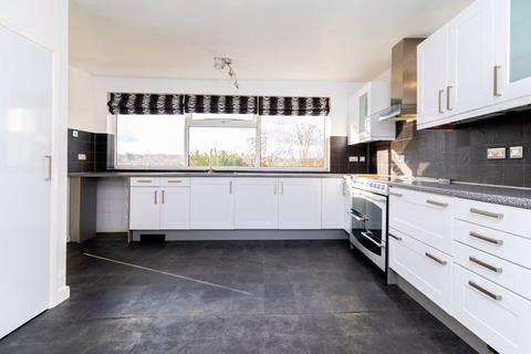 9 Westview Road, Warlingham, CR6 9JD